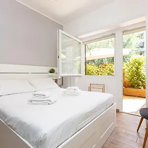 Amazing Viale Trastevere With Terrace Rom